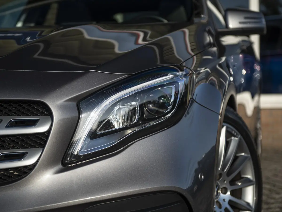 250 4Matic | AMG | Pano | 19" LMV | LED | El.achterklep | Achteruitrijcamera | Keyless Go | Dealeronderhouden