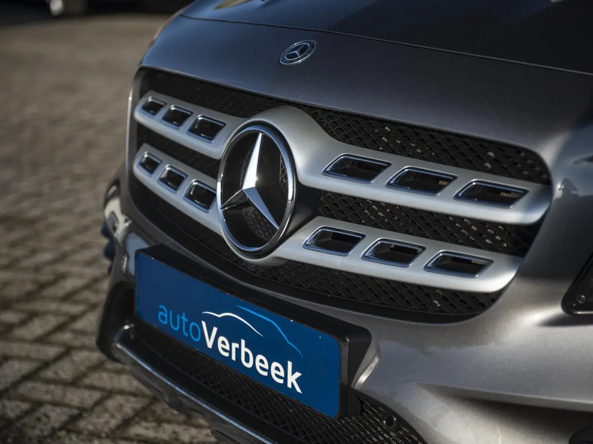 250 4Matic | AMG | Pano | 19" LMV | LED | El.achterklep | Achteruitrijcamera | Keyless Go | Dealeronderhouden