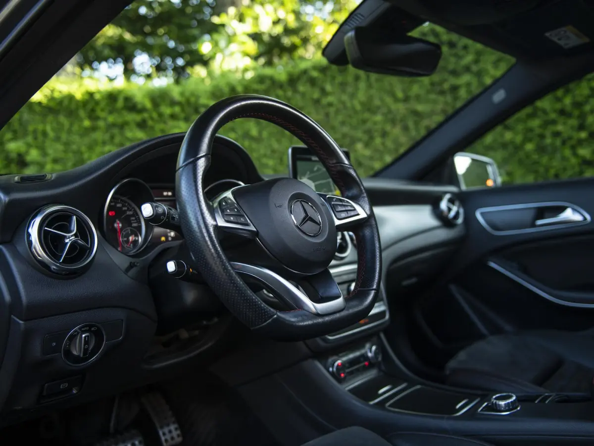 250 4Matic | AMG | Pano | 19" LMV | LED | El.achterklep | Achteruitrijcamera | Keyless Go | Dealeronderhouden