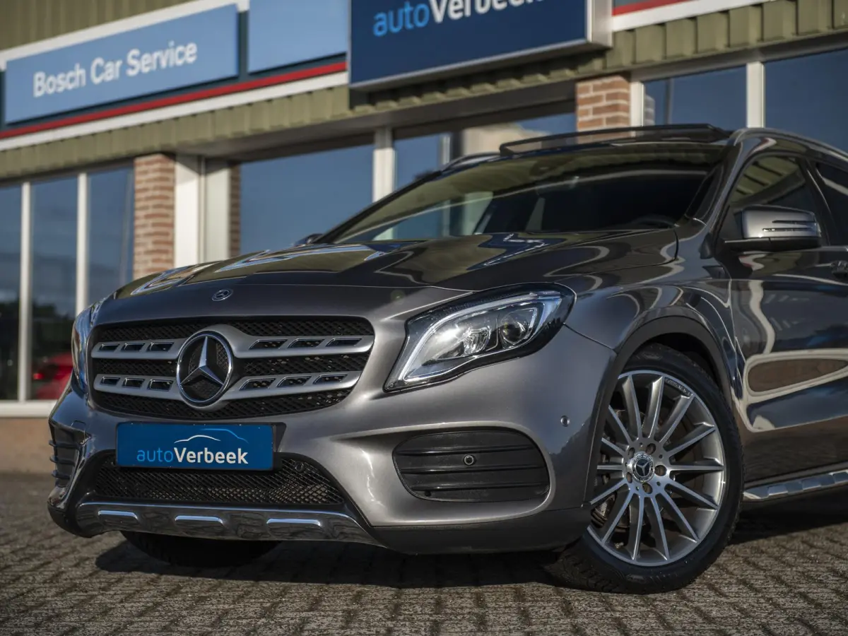 250 4Matic | AMG | Pano | 19" LMV | LED | El.achterklep | Achteruitrijcamera | Keyless Go | Dealeronderhouden