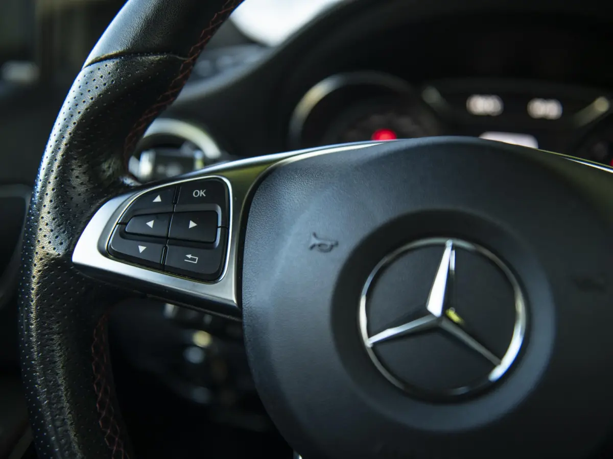 250 4Matic | AMG | Pano | 19" LMV | LED | El.achterklep | Achteruitrijcamera | Keyless Go | Dealeronderhouden