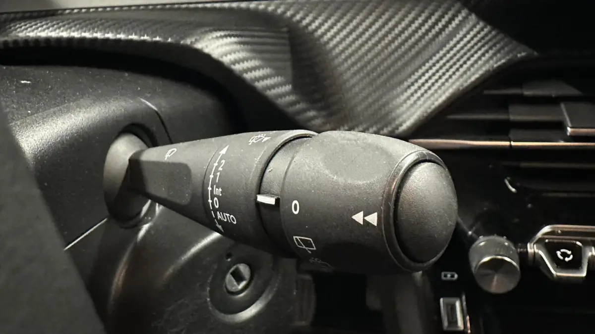 1.2 PureTech Blue Lease Active NAVI CRUISE CARPLAY