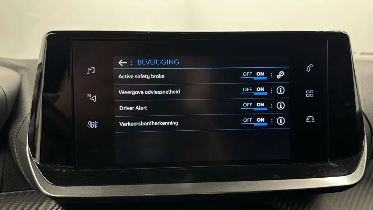 1.2 PureTech Blue Lease Active NAVI CRUISE CARPLAY