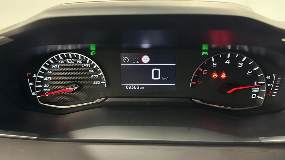 1.2 PureTech Blue Lease Active NAVI CRUISE CARPLAY