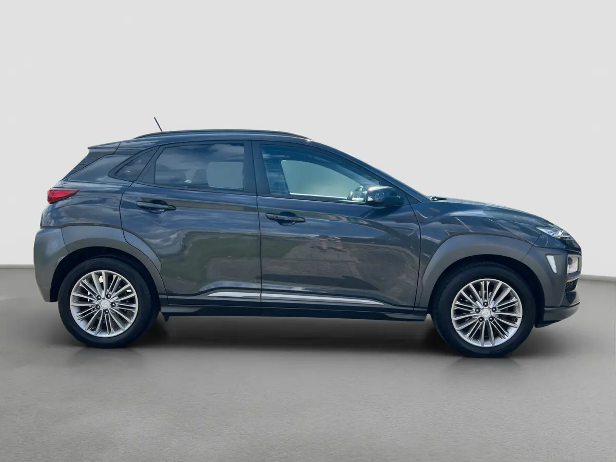 1.0 T-GDI 120pk Fashion | Camera | Trekhaak | Climate controle | Carplay | 17'' velgen | Keyless entry | Parkeersensoren | Elektrische spiegels