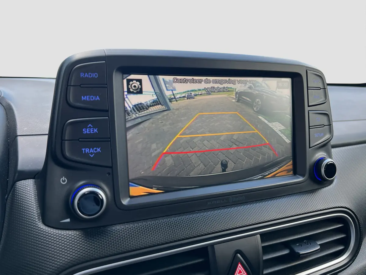 1.0 T-GDI 120pk Fashion | Camera | Trekhaak | Climate controle | Carplay | 17'' velgen | Keyless entry | Parkeersensoren | Elektrische spiegels