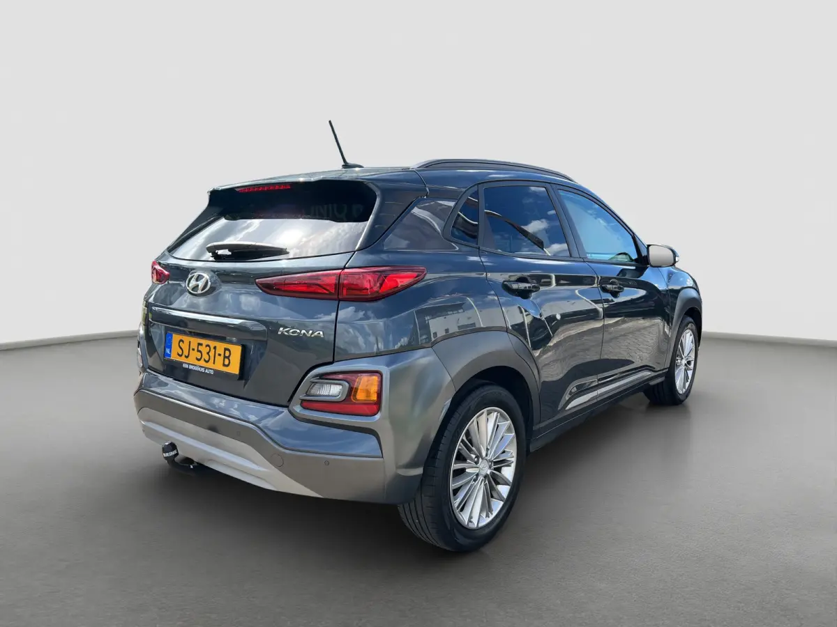 1.0 T-GDI 120pk Fashion | Camera | Trekhaak | Climate controle | Carplay | 17'' velgen | Keyless entry | Parkeersensoren | Elektrische spiegels