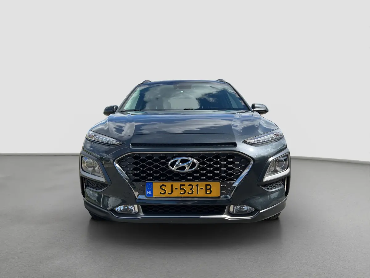 1.0 T-GDI 120pk Fashion | Camera | Trekhaak | Climate controle | Carplay | 17'' velgen | Keyless entry | Parkeersensoren | Elektrische spiegels