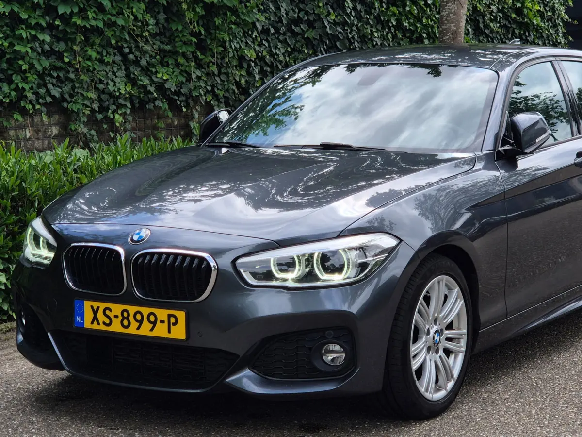 M Sport Apple CarPlay 1/2 Alcantara Centennial High Executive