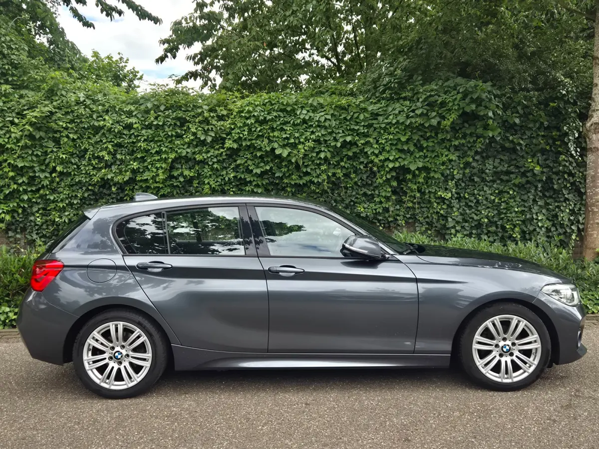 M Sport Apple CarPlay 1/2 Alcantara Centennial High Executive