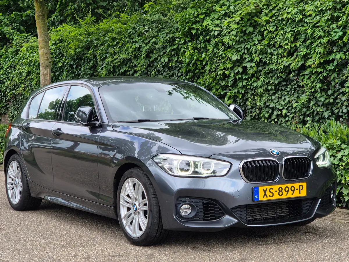 M Sport Apple CarPlay 1/2 Alcantara Centennial High Executive