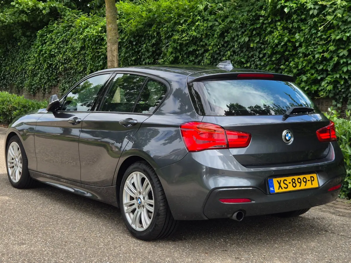 M Sport Apple CarPlay 1/2 Alcantara Centennial High Executive