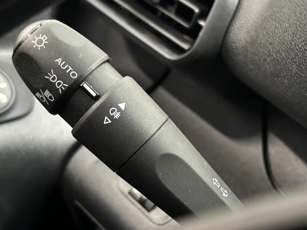 320 2.0 TDCI L2H1 Trend Airco Cruise Control Trekhaak Lane Assist Stoelverwarming