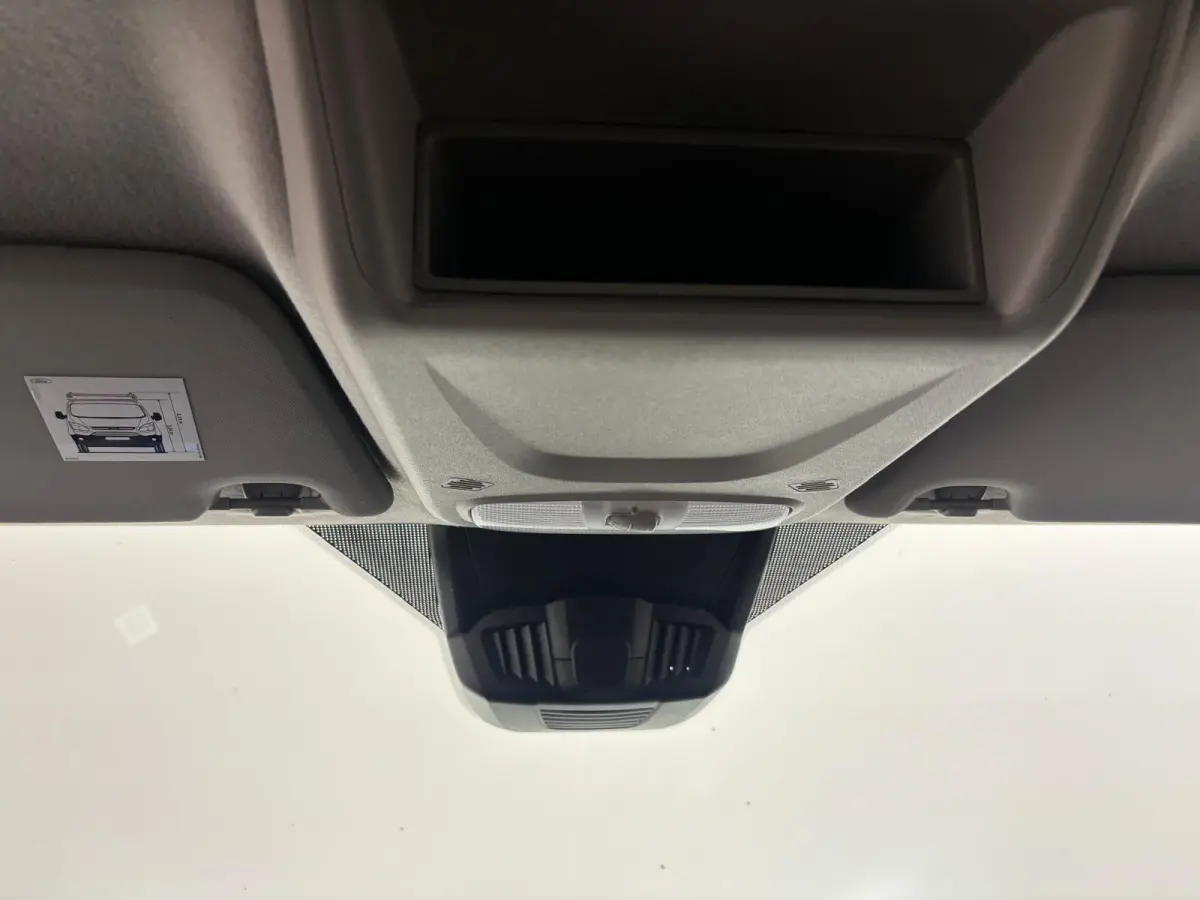 320 2.0 TDCI L2H1 Trend Airco Cruise Control Trekhaak Lane Assist Stoelverwarming