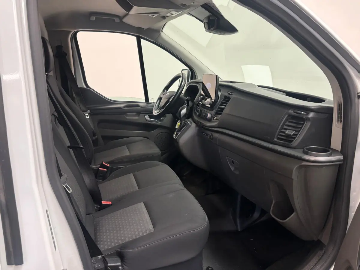 320 2.0 TDCI L2H1 Trend Airco Cruise Control Trekhaak Lane Assist Stoelverwarming