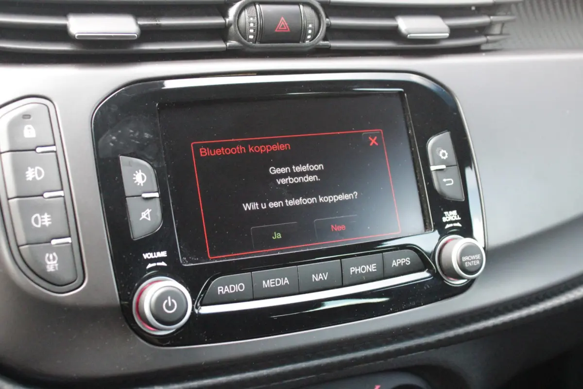 1.4 Turbo 170PK AUTOMAAT MultiAir SUPER | AFNEEMBARE TREKHAAK | NAVIGATIE | "BREMBO" REMKLAUWEN ROOD | LICHTMETALEN VELGEN 17" | CLIMATE CONTROL | CRUISE CONTROL | DAB+ RADIO | BLUETOOTH AUD