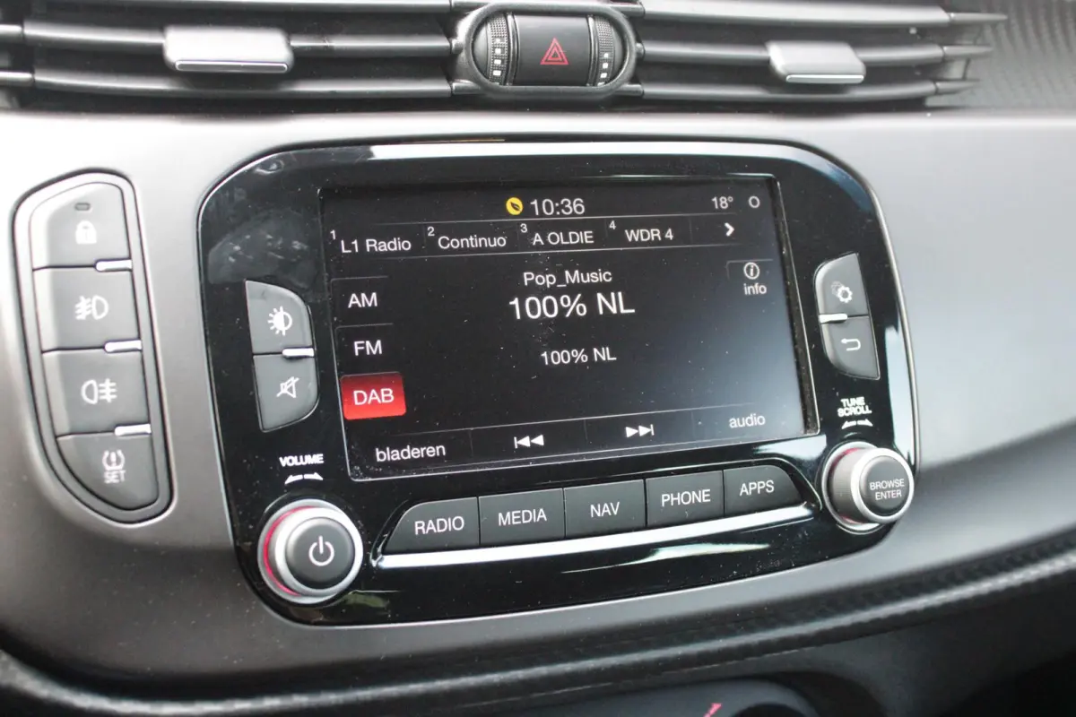 1.4 Turbo 170PK AUTOMAAT MultiAir SUPER | AFNEEMBARE TREKHAAK | NAVIGATIE | "BREMBO" REMKLAUWEN ROOD | LICHTMETALEN VELGEN 17" | CLIMATE CONTROL | CRUISE CONTROL | DAB+ RADIO | BLUETOOTH AUD