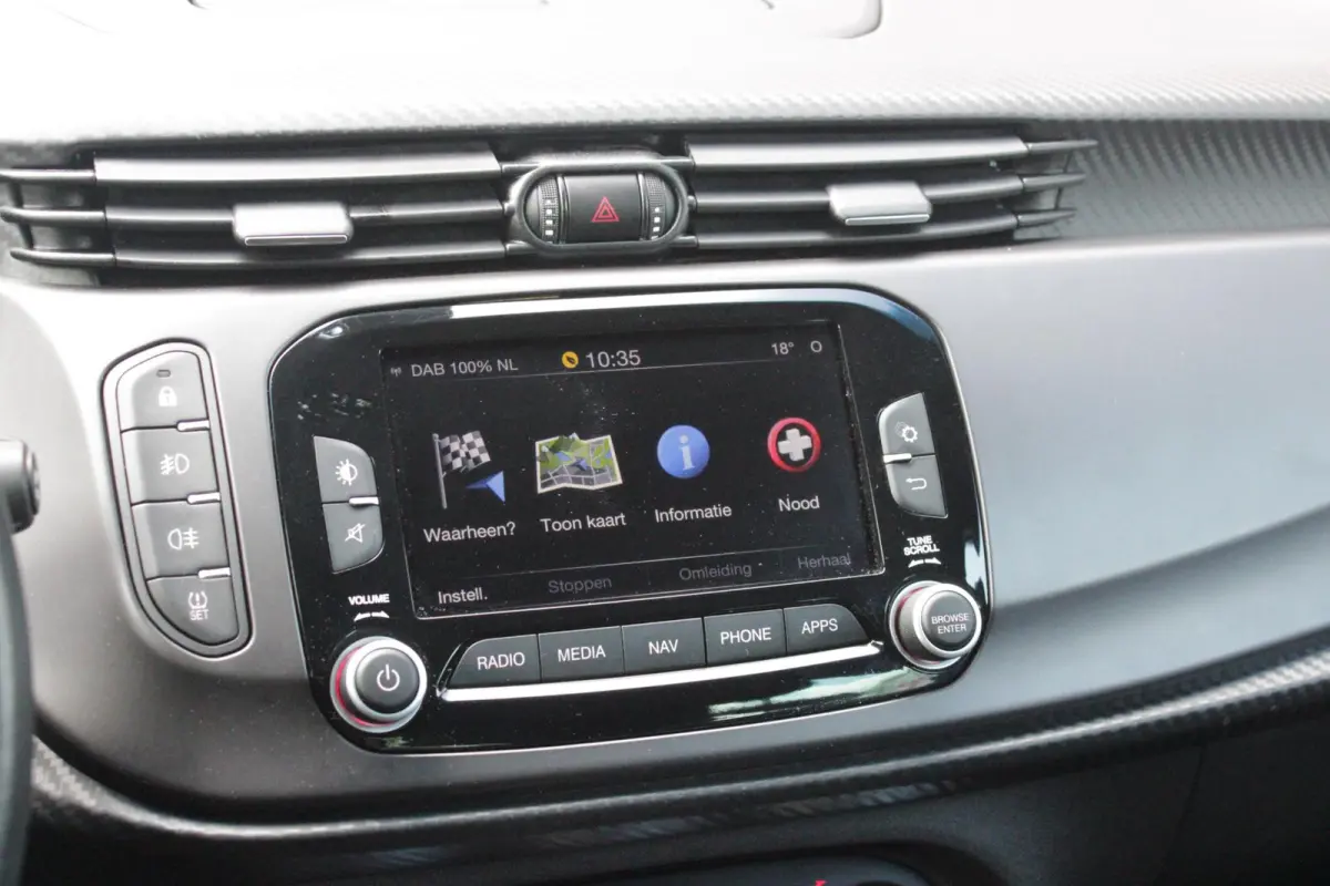 1.4 Turbo 170PK AUTOMAAT MultiAir SUPER | AFNEEMBARE TREKHAAK | NAVIGATIE | "BREMBO" REMKLAUWEN ROOD | LICHTMETALEN VELGEN 17" | CLIMATE CONTROL | CRUISE CONTROL | DAB+ RADIO | BLUETOOTH AUD