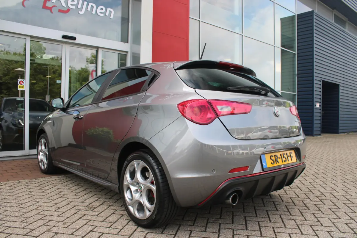 1.4 Turbo 170PK AUTOMAAT MultiAir SUPER | AFNEEMBARE TREKHAAK | NAVIGATIE | "BREMBO" REMKLAUWEN ROOD | LICHTMETALEN VELGEN 17" | CLIMATE CONTROL | CRUISE CONTROL | DAB+ RADIO | BLUETOOTH AUD