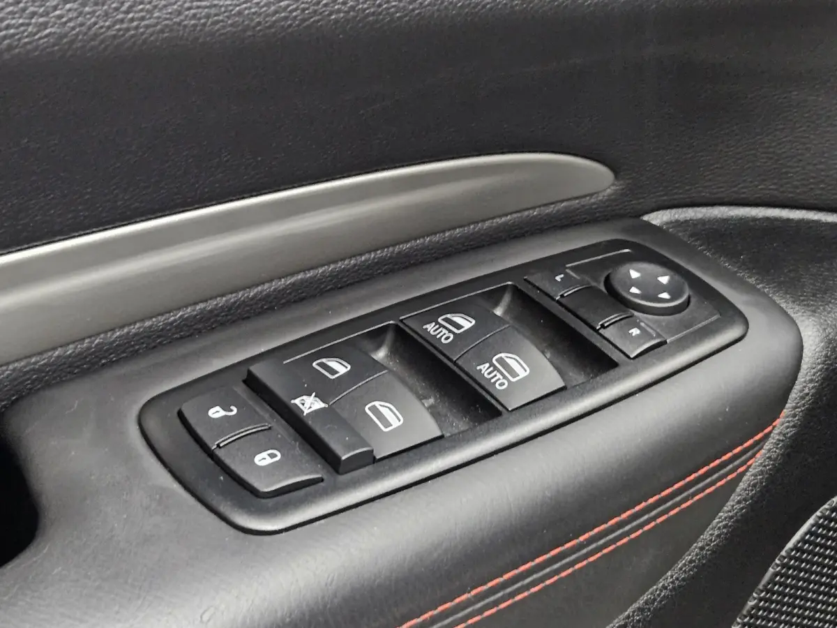 DODGE DURANGO 5.7 R/T Hemi V8 7-zitter NL-auto Full Option Lage bijtelling