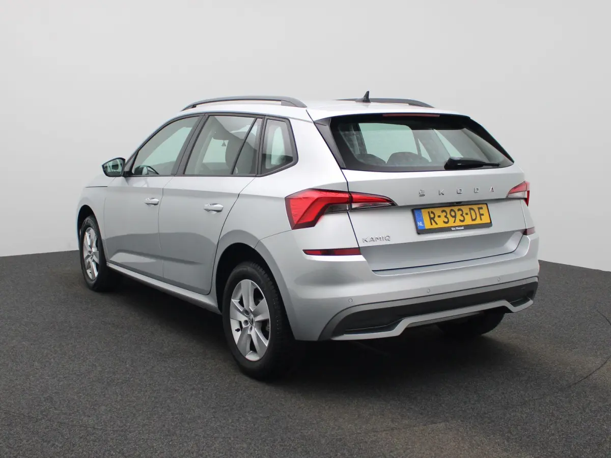 1.0 TSI Business Edition | Apple Carplay / Android Auto | Stuurverwarming | Stoelverwarming | Achteruitrijcamera | Parkeersensoren |