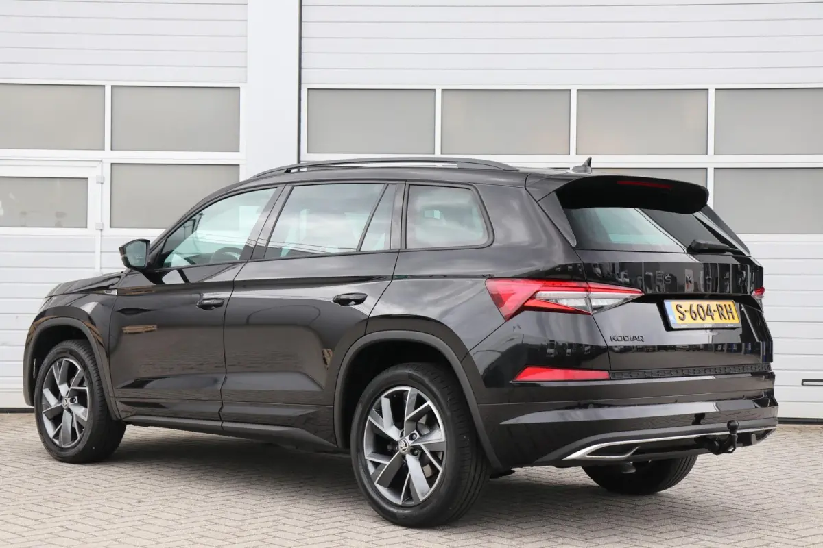 1.5 TSI 150pk DSG Sportline Business | Trekhaak | Stoelverwarming/Ventilatie | Achteruitrijcamera | Navigatie
