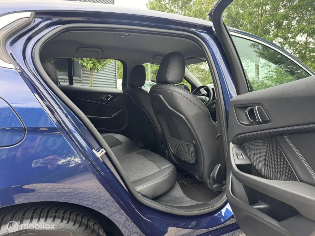 118i | Sport Line | Led | CarPlay | Digi Dash |