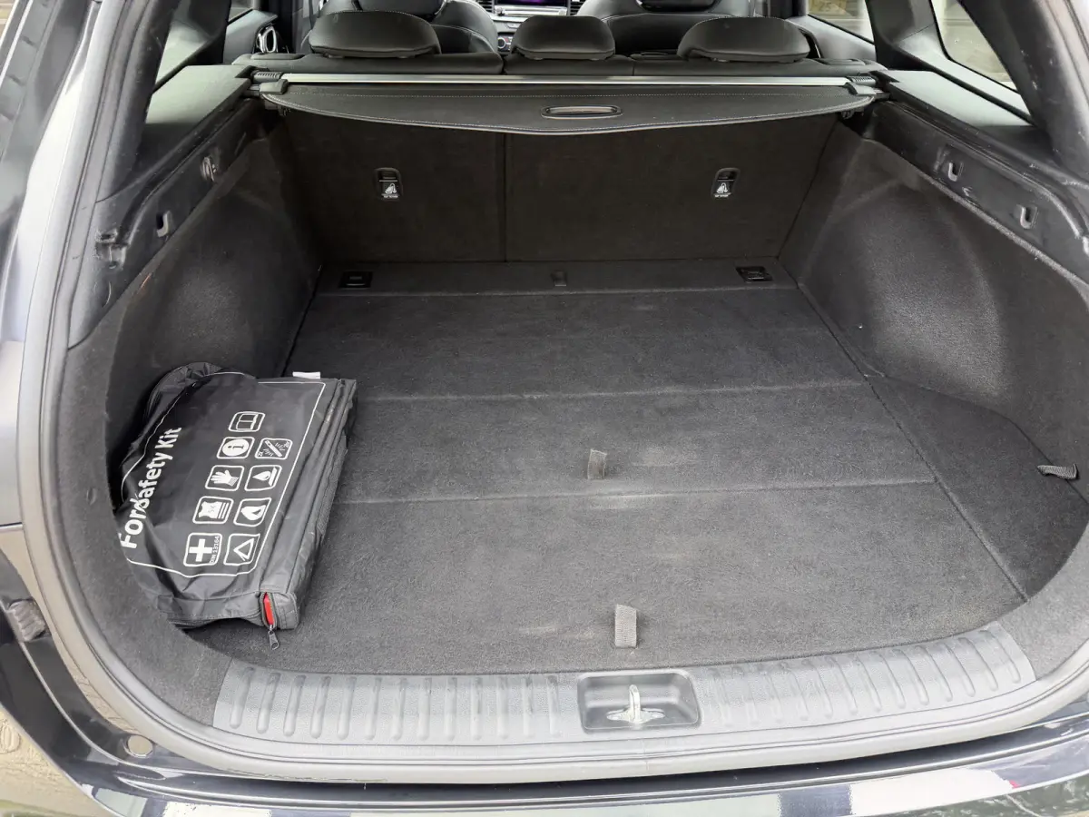 1.5 T-GDi GT-Line / Automaat / Keyless / Carplay / Schuif- Kanteldak / 17'' LM /
