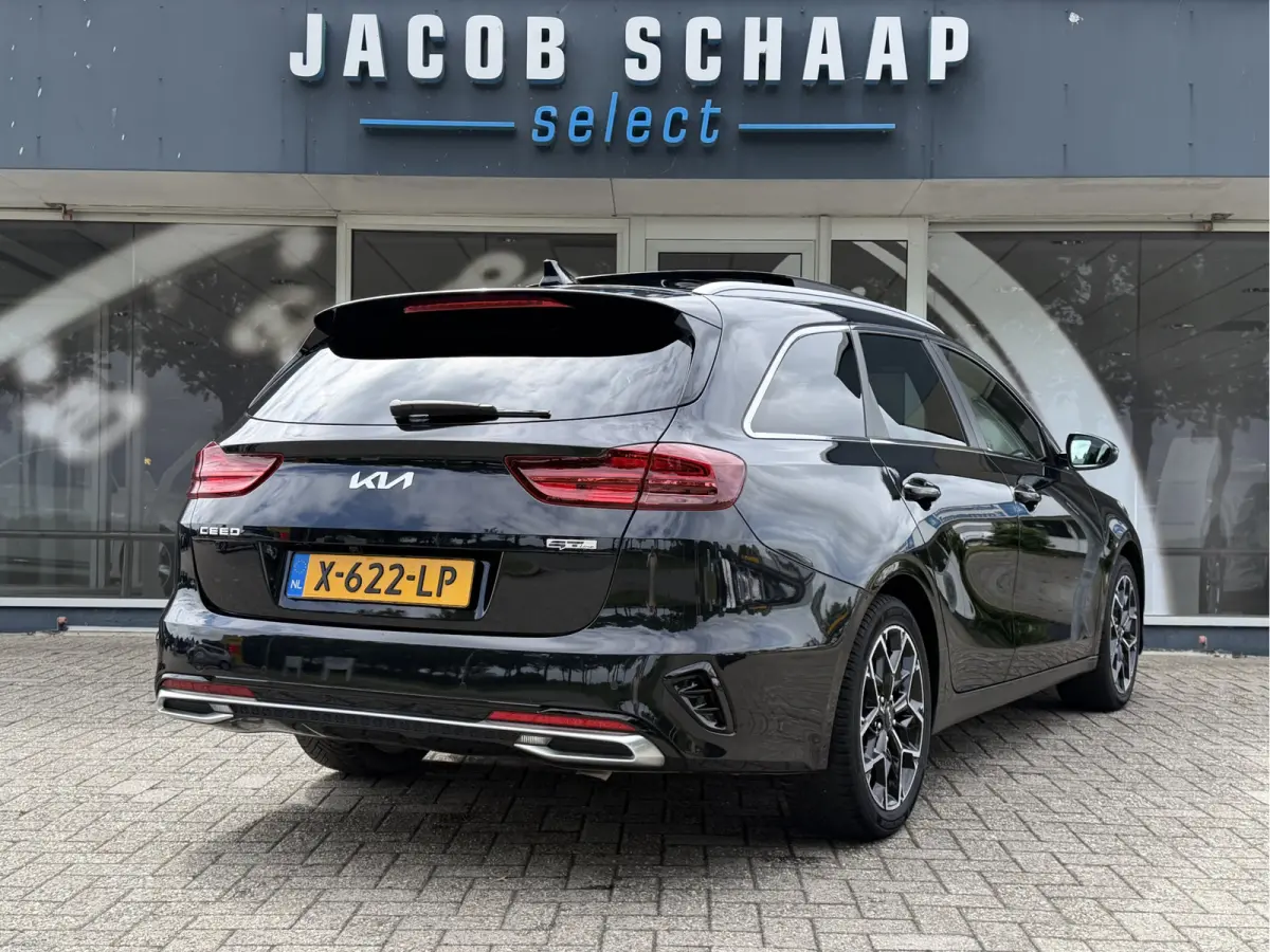 1.5 T-GDi GT-Line / Automaat / Keyless / Carplay / Schuif- Kanteldak / 17'' LM /