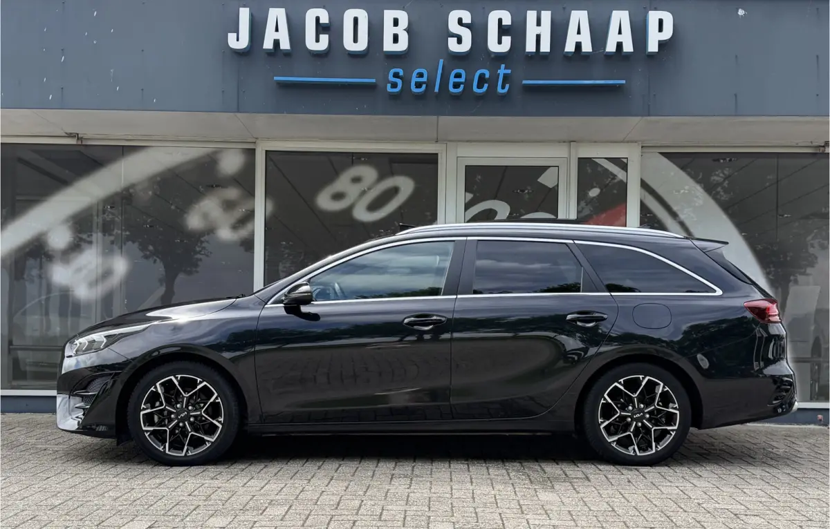 1.5 T-GDi GT-Line / Automaat / Keyless / Carplay / Schuif- Kanteldak / 17'' LM /