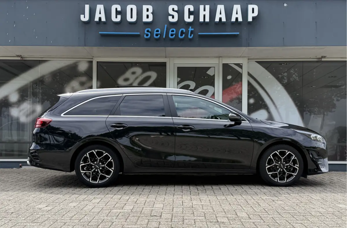 1.5 T-GDi GT-Line / Automaat / Keyless / Carplay / Schuif- Kanteldak / 17'' LM /