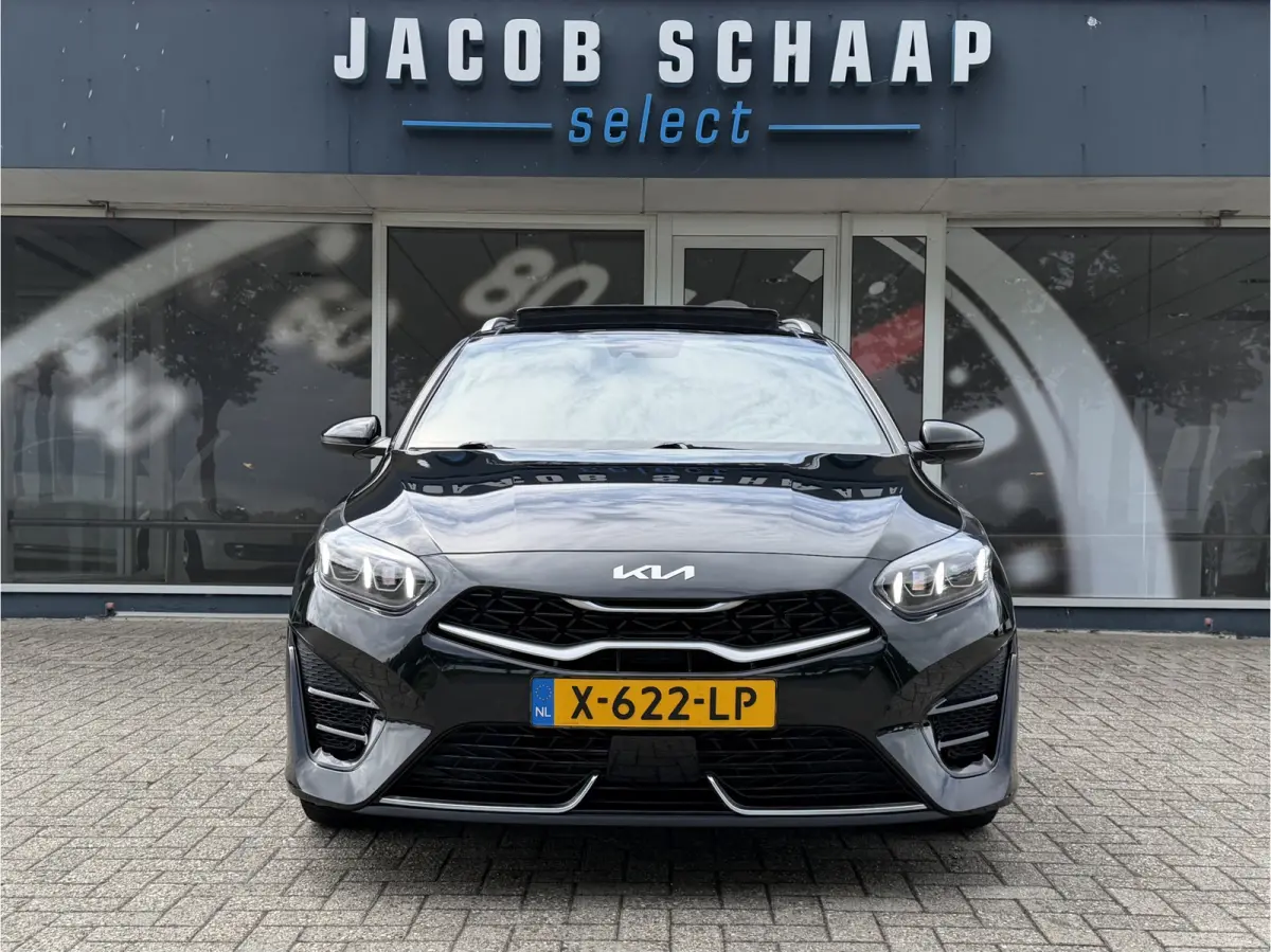 1.5 T-GDi GT-Line / Automaat / Keyless / Carplay / Schuif- Kanteldak / 17'' LM /