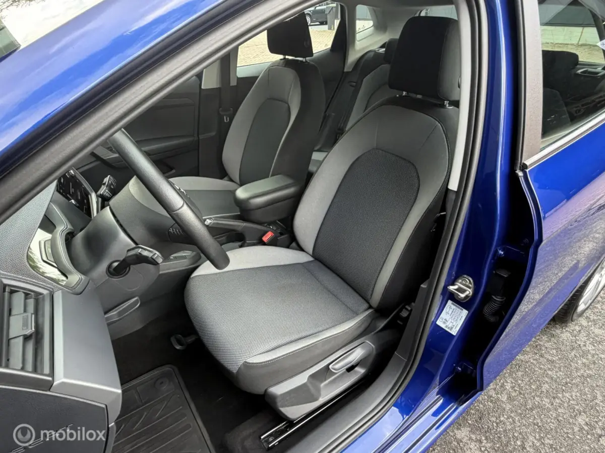1.0 TSI Style CLIMA*FULLED*CARPLAY*HAAK*LM*STVERW