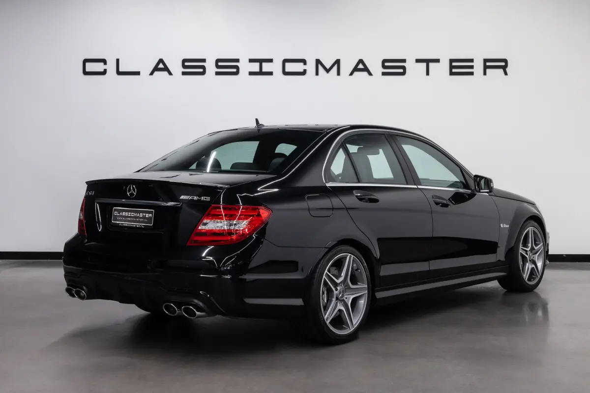 AMG 63 Btw auto, Fiscale waarde € 22.000,- (€ 53.677,69 Ex B.T.W) DEALER AUTO Dealer auto