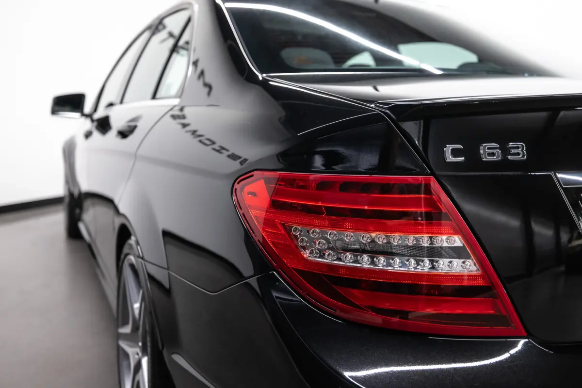 AMG 63 Btw auto, Fiscale waarde € 22.000,- (€ 53.677,69 Ex B.T.W) DEALER AUTO Dealer auto