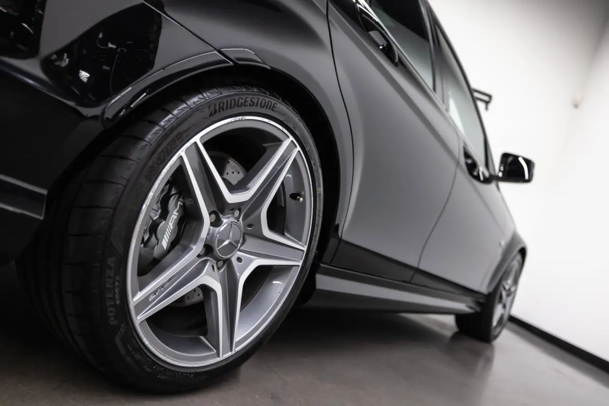AMG 63 Btw auto, Fiscale waarde € 22.000,- (€ 53.677,69 Ex B.T.W) DEALER AUTO Dealer auto