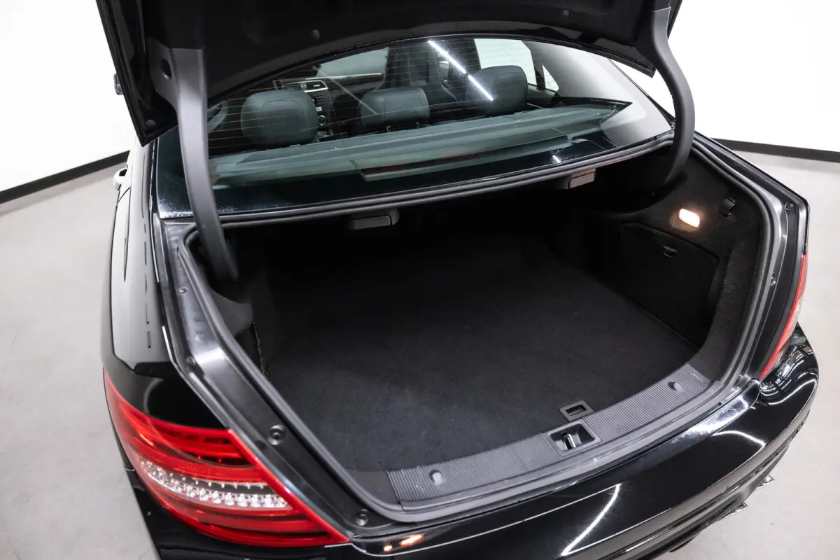 AMG 63 Btw auto, Fiscale waarde € 22.000,- (€ 53.677,69 Ex B.T.W) DEALER AUTO Dealer auto