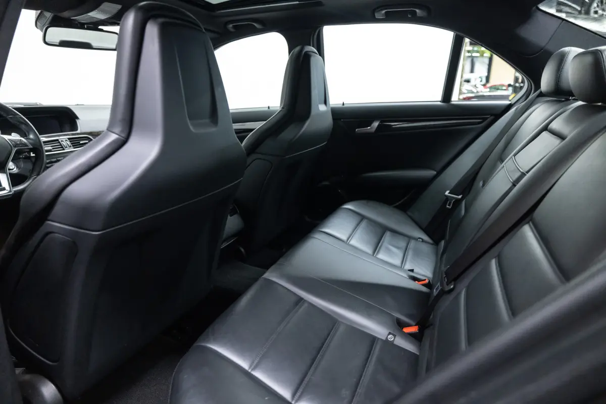 AMG 63 Btw auto, Fiscale waarde € 22.000,- (€ 53.677,69 Ex B.T.W) DEALER AUTO Dealer auto