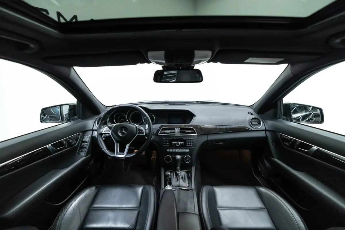 AMG 63 Btw auto, Fiscale waarde € 22.000,- (€ 53.677,69 Ex B.T.W) DEALER AUTO Dealer auto