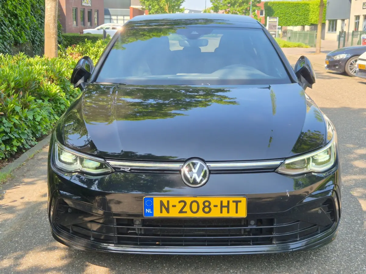 R Line 1.5 Panorama virtual dash CarPlay 1e Eig in NL Alcantara LED Volle optielijst
