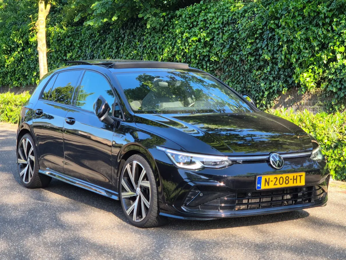 R Line 1.5 Panorama virtual dash CarPlay 1e Eig in NL Alcantara LED Volle optielijst
