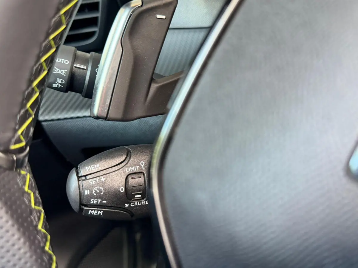 1.2 GT Aut*Led*Car-Play*360°*Pano