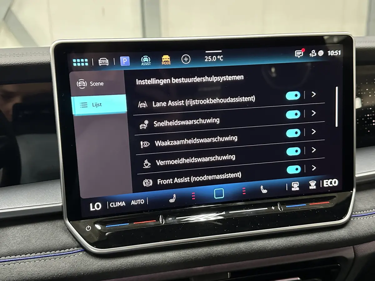 1.5 eHybrid R-Line | Trekhaak-pakket | Navigatie-pakket | Stoel- & stuurverwarming