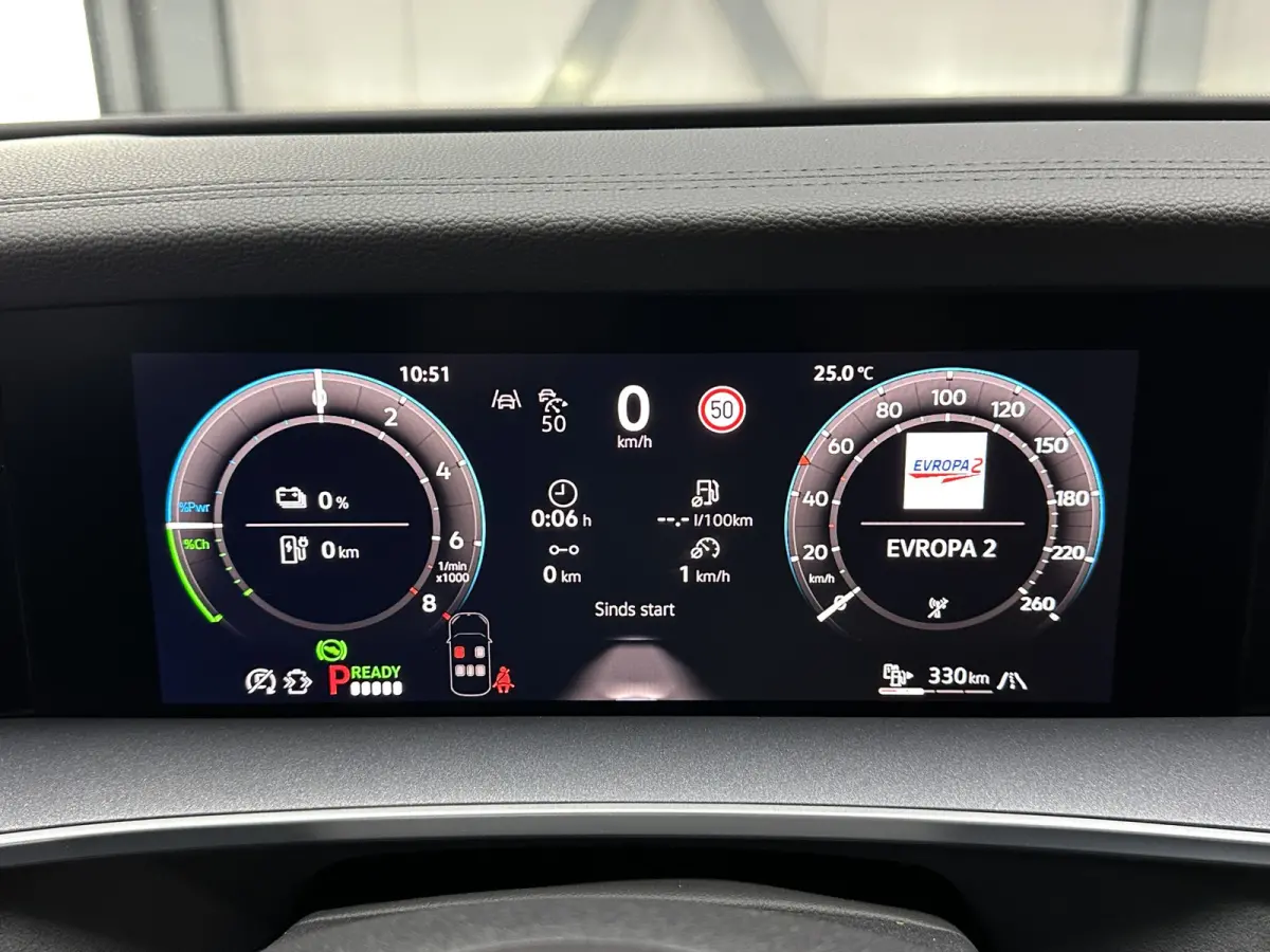 1.5 eHybrid R-Line | Trekhaak-pakket | Navigatie-pakket | Stoel- & stuurverwarming