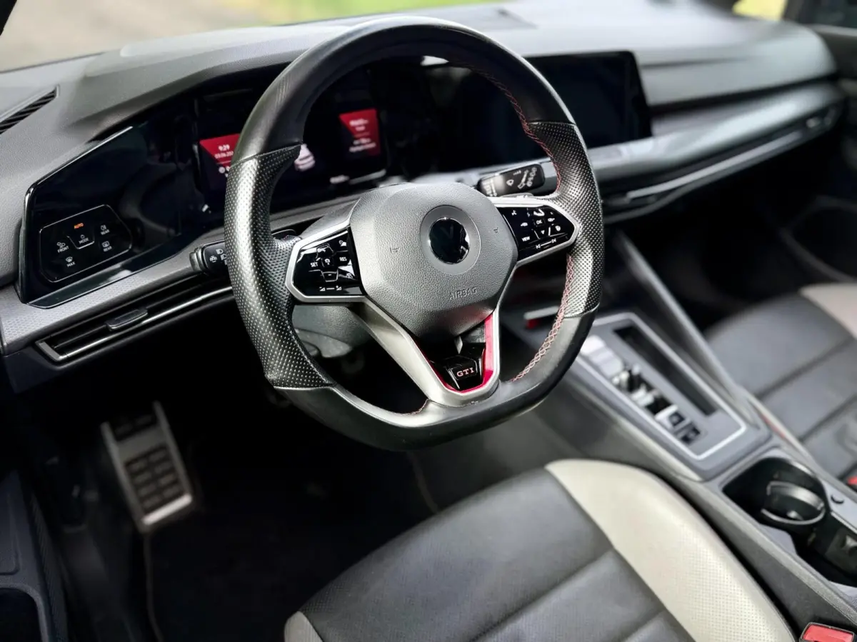 8 GTI Clubsport 300PK Pano HUD IQ LED ☑️
