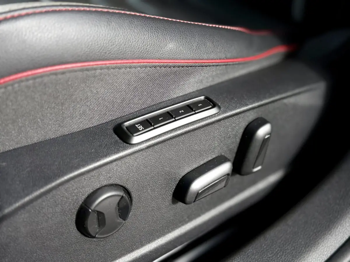 8 GTI Clubsport 300PK Pano HUD IQ LED ☑️
