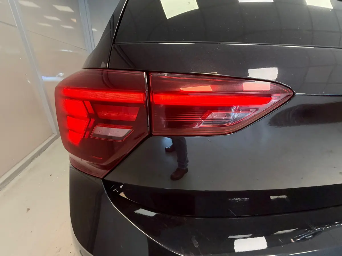 R-Line 1.0 TSI 116 pk DSG | CLIMA | CARPLAY | LED | DIGITAAL DASHBOARD |