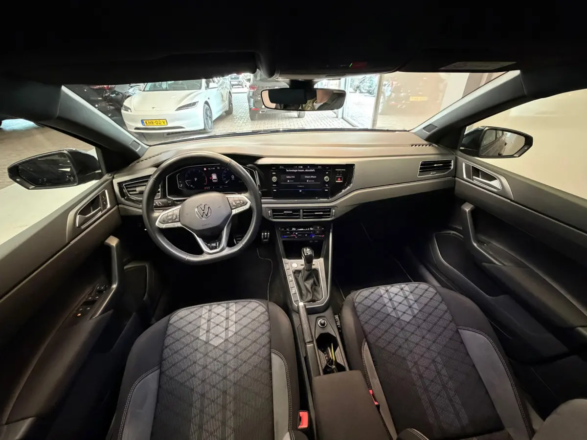 R-Line 1.0 TSI 116 pk DSG | CLIMA | CARPLAY | LED | DIGITAAL DASHBOARD |