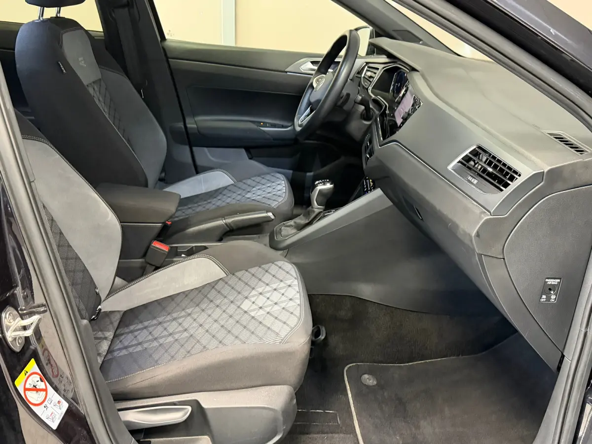 R-Line 1.0 TSI 116 pk DSG | CLIMA | CARPLAY | LED | DIGITAAL DASHBOARD |