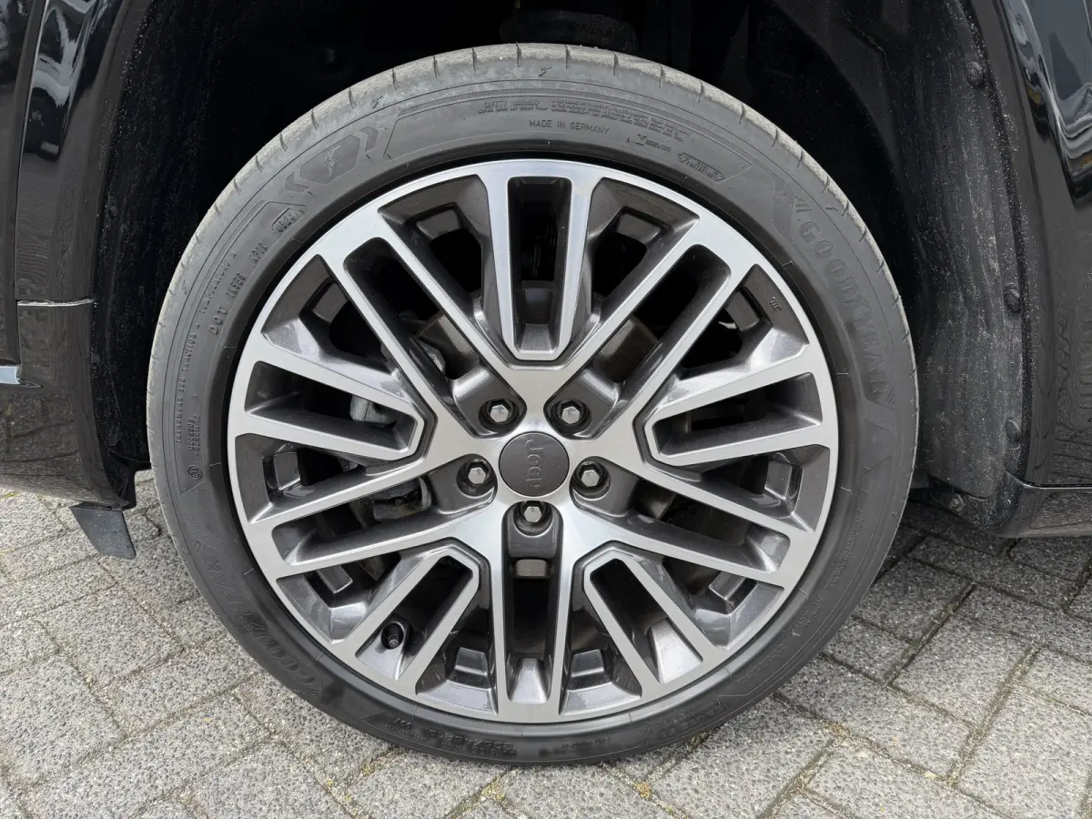 1.5T e-Hybrid Summit (Leder incl verwarming/koeling/geheugen - Elektrische Klep - Adaptieve Cruise Controle - LED - Keyless Entry - 360gr Camera - Navigatie - Apple Carplay)